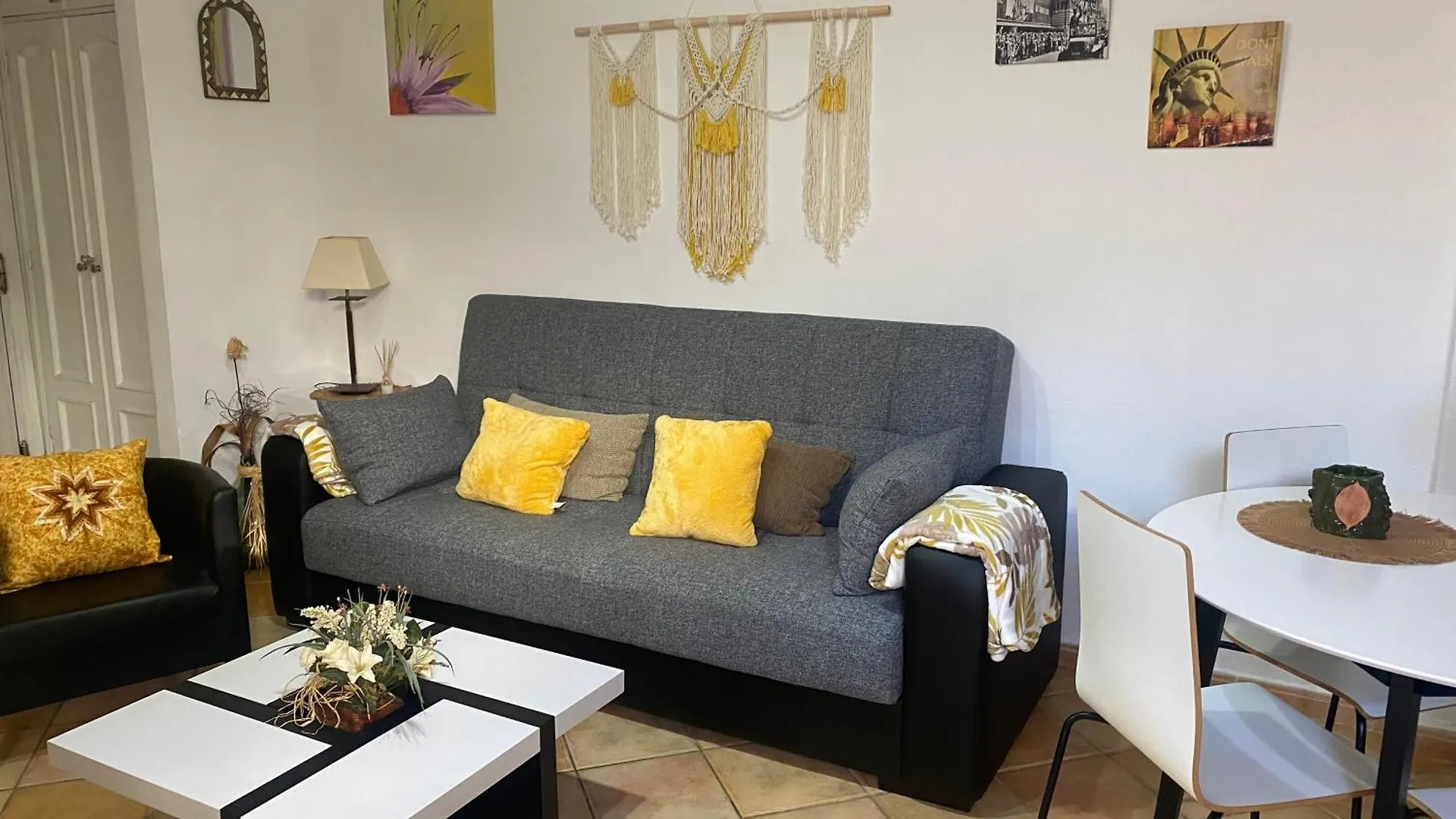 Espectacular Loft Con Piscina Comunitaria Junto Al Mar Malaga Apartment
